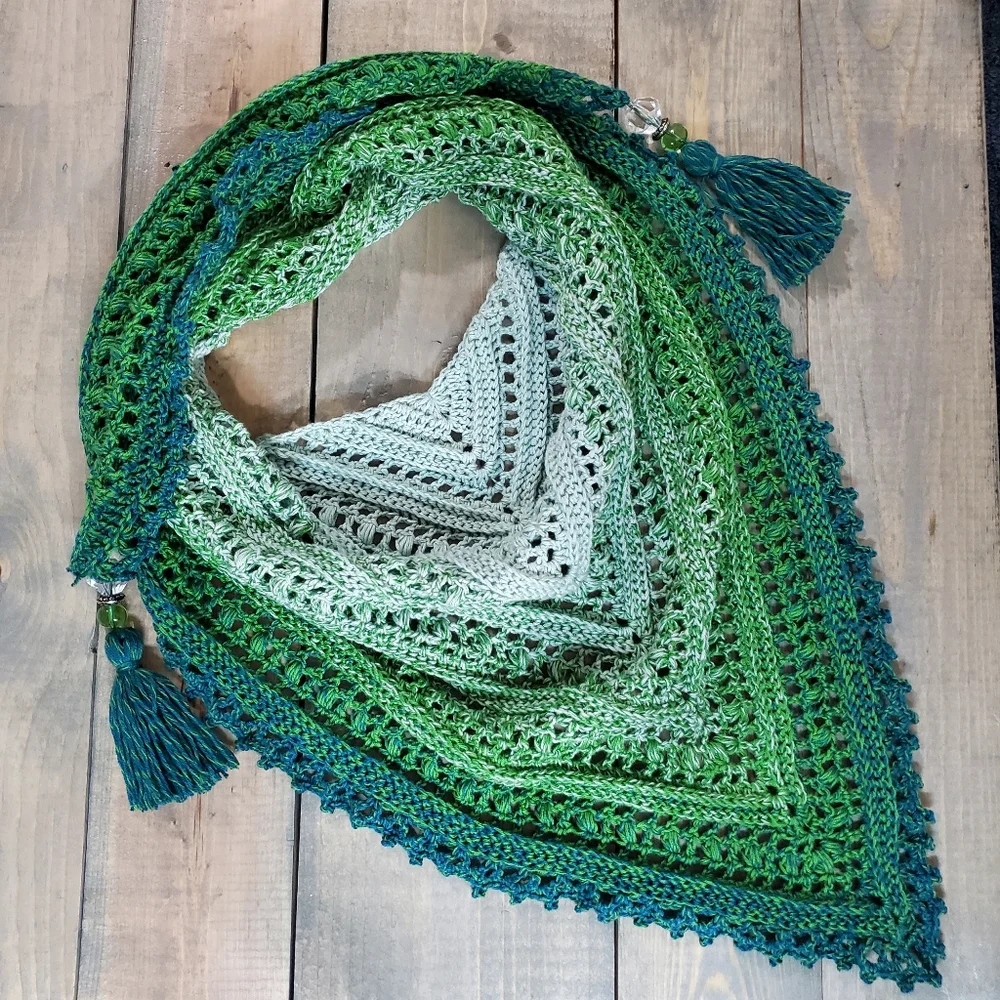 💖 New Handmade Crochet Baktus / Shawl / Triangular Scarf